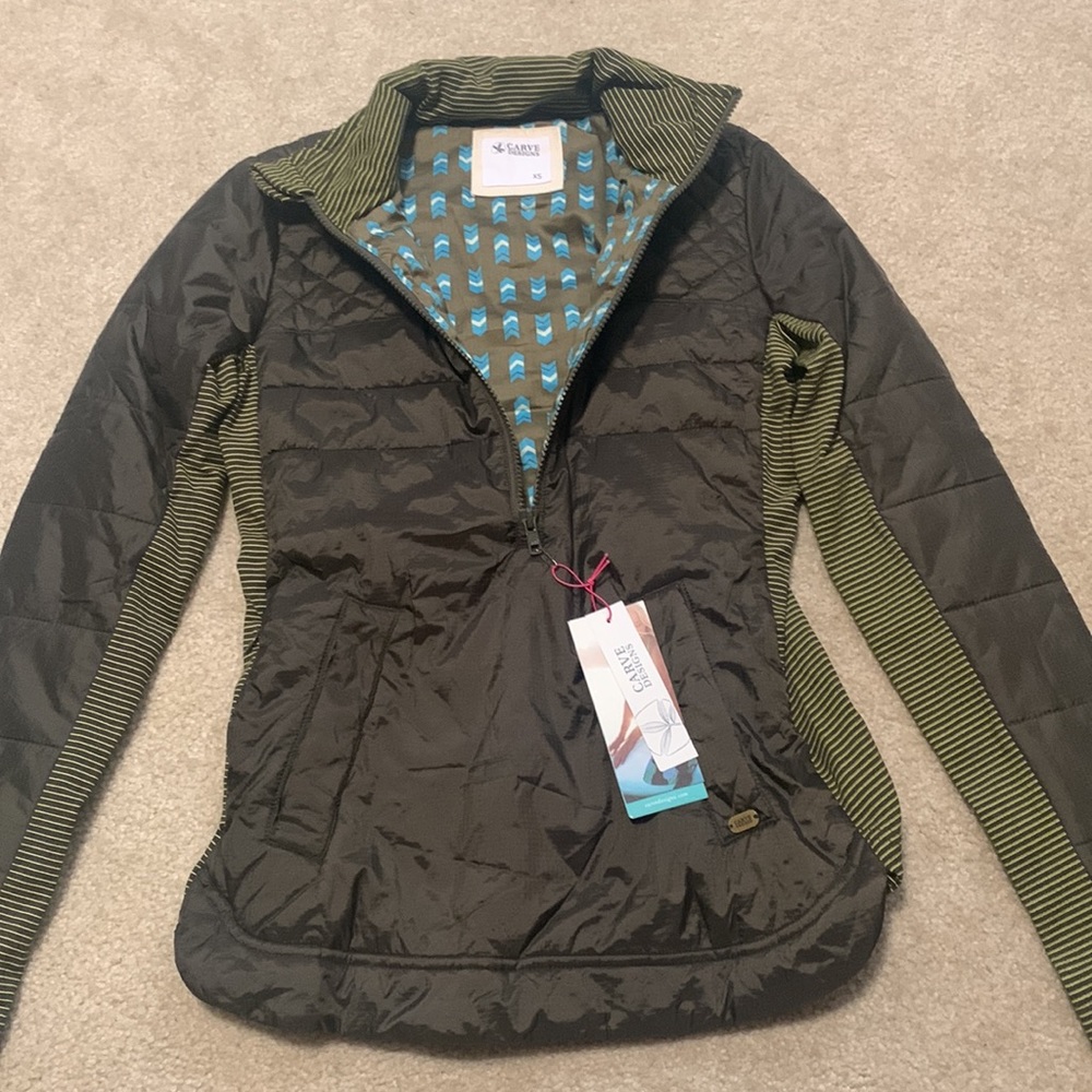 NWT Carve Designs women’s jacket